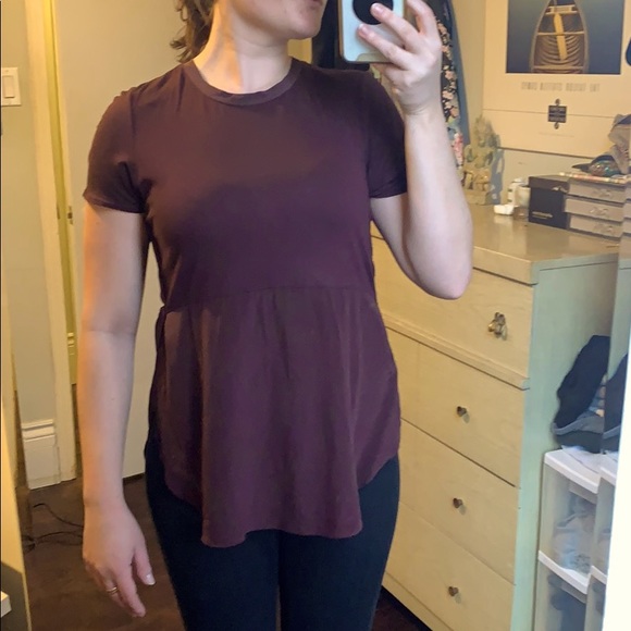 Size Small Wilfred Burgundy Silk Tee - Picture 1 of 6